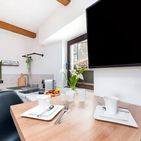 Apartman Kuca Melina